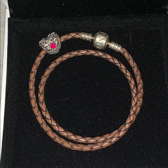 Pandora leather bracelet with box. - Picture 2 of 3